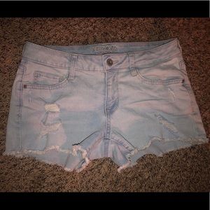 Light wash Arizona jean shorts
